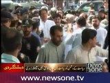 Imran arrives at Civil Hospital Quetta to meet the injured