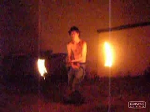 Jonglage (staff, bolas)