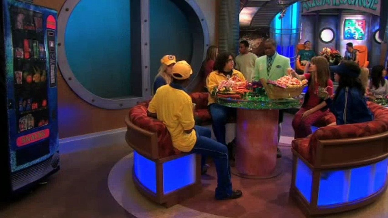 The Suite Life on Deck - S3 E11 - The Ghost and Mr. Martin