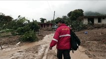 Al menos 40 muertos por deslaves tras paso de Earl por México