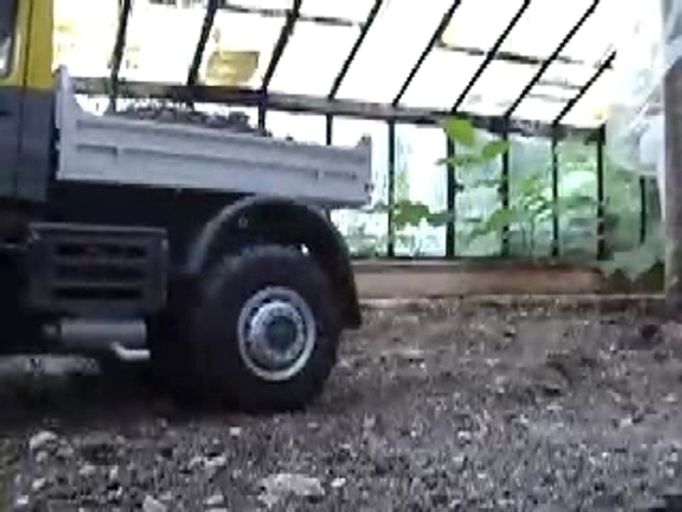 Unimog radiocommandé 1:16