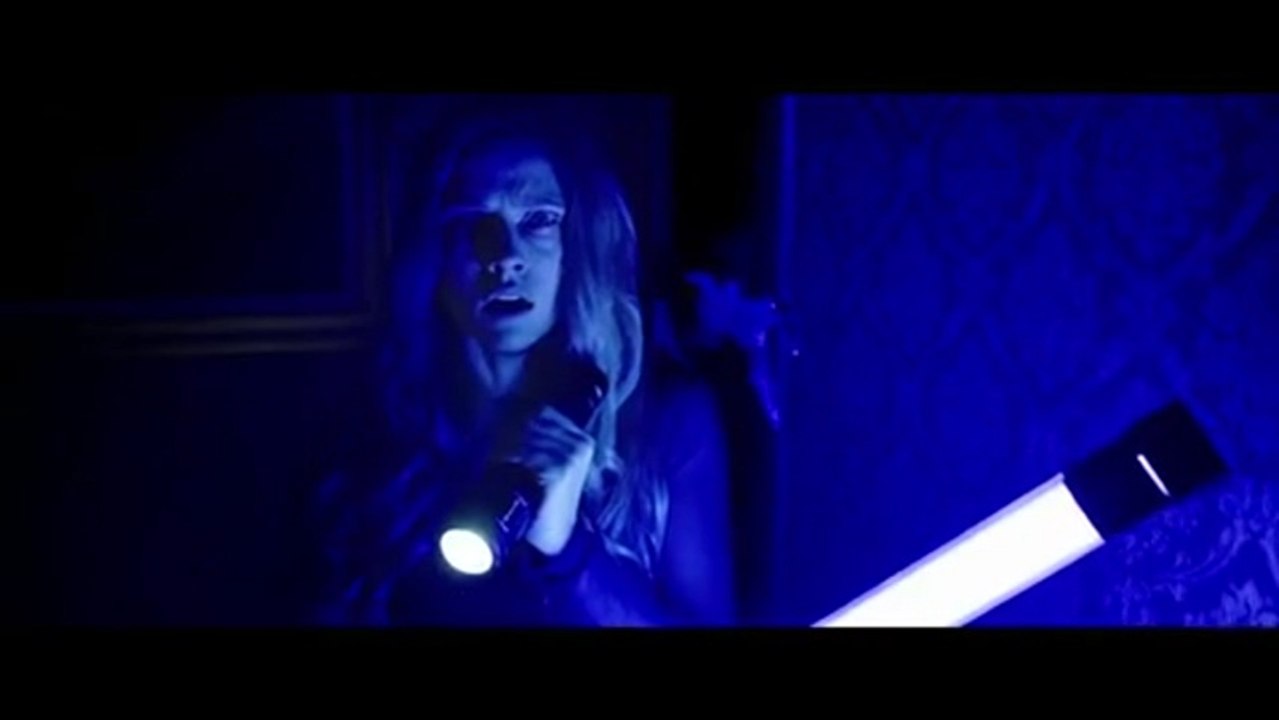 Lights Out Theatrical Trailer 2