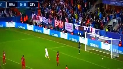 Скачать видео: Real Madrid vs Sevilla 3-2 All Goals And Highlights UEFA Super Cup 2016 HD