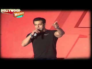 Salman Khan MAKES FUN of Reporters
