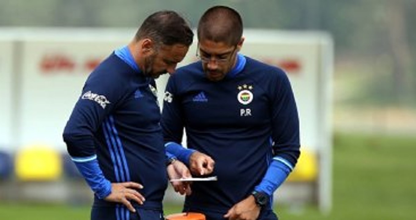 Fenerbahçe'de Vitor Pereira'nın Yardımcılarının Görevlerine Son Verildi