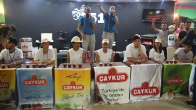 7. Uluslararası Tulum ve Müzik Festivali - En Hızlı Çay İçme Yarışması