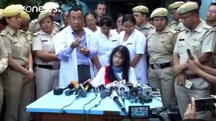 Tizenhat éves éhségsztrájkot tört meg egy indiai aktivista