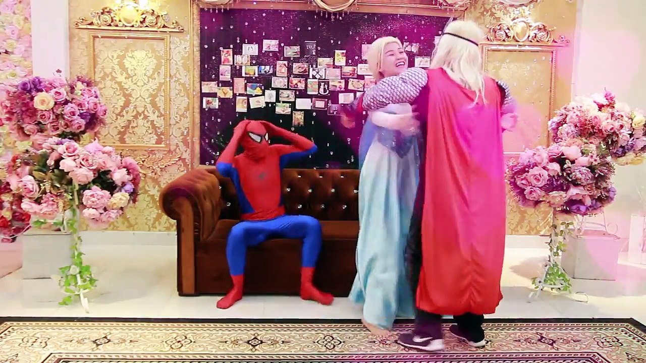 Superhero Real Life | Frozen Elsa Kiss Thor vs Spiderman Kiss Maleficent !  Spiderman Frozen Elsa