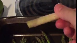 HOW TO: Easy roasted asparagus