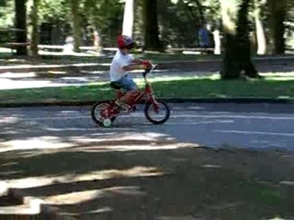 Téo fait du vélo 28-07