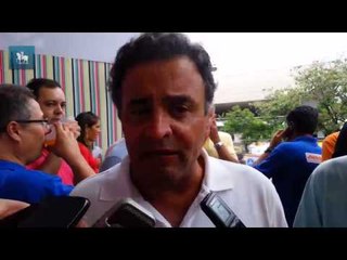 Aécio fala em "herança maldita" de Dilma