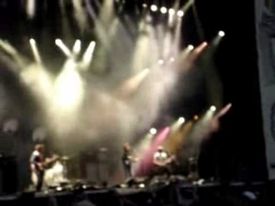 Dancing shoes - Arctic Monkeys - Paléo 2007