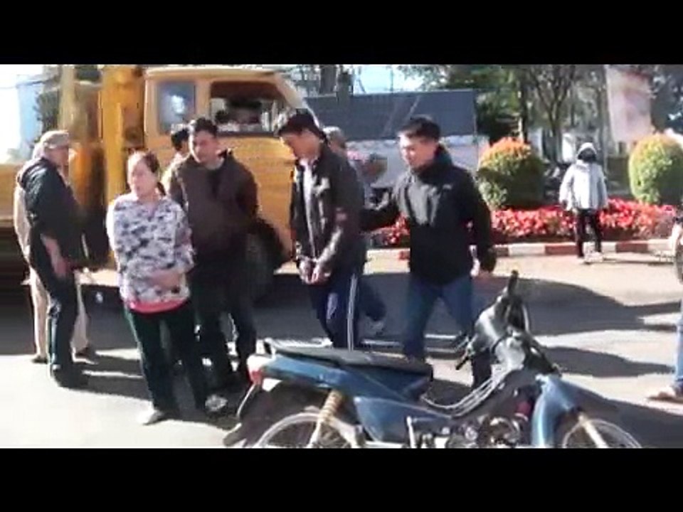 Dựng lại hiện trường vụ dàn cảnh “cuỗm” hơn 220 triệu đồng giữa trung tâm Đà Lạt