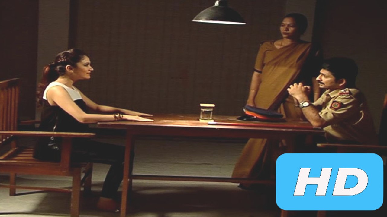 Rajni Puts Kant Family Behind Bars | Bahu Hamari Rajni Kant | 10th August 2016