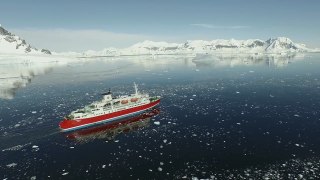 Antarctica Expedition Aboard the MS Expedition with Chimu