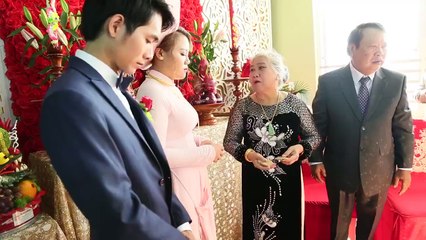 Ngoại chẳng có gì, ngoại cho con 1O cây,...