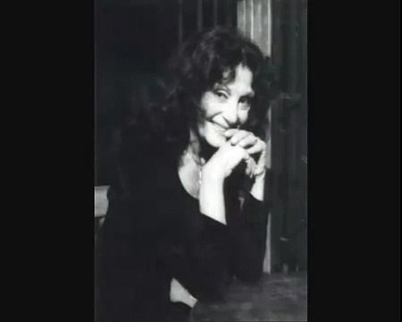 Yıldız Kenter 27 Mart Dünya Tiyatrolar Günü