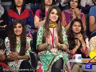 Social media Famous fruit seller Tahir Zaman sings in Mazaq Raat