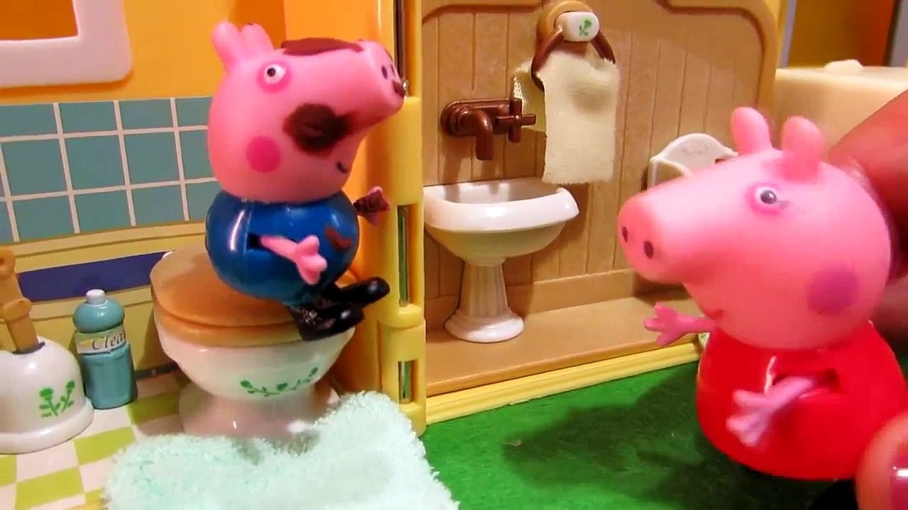 Peppa Pig and Scruffy George -  Washing | Peppa Pig Washing Machine