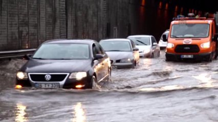 Şiddetli Yağış Hayatı Olumsuz Etkiledi
