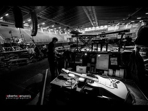 EXTRA-ORDINARY Pino Daniele: Pino Daniele Prova Generale per il Debutto di Nero a Metà