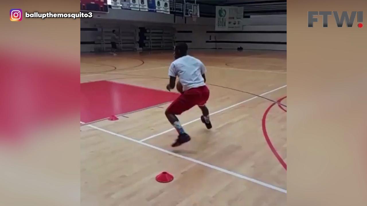 5'5" baller is the acrobatic layup king