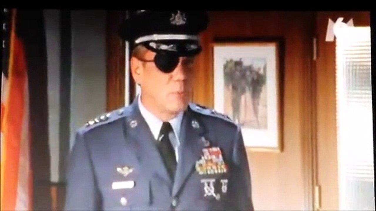 Malcolm - Extrait Commandant Spangler VO