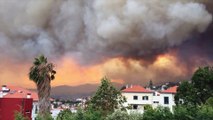 Las llamas se acercan al centro de Funchal (Madeira)