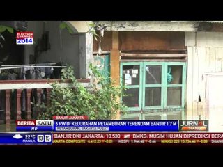 Petamburan Terendam Banjir 1,7 Meter