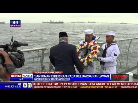 Menhan Tabur Bunga di Teluk Jakarta