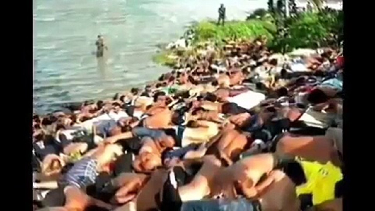 Teroris Berjubah Orange - Pembantaian Muslim di Myanmar