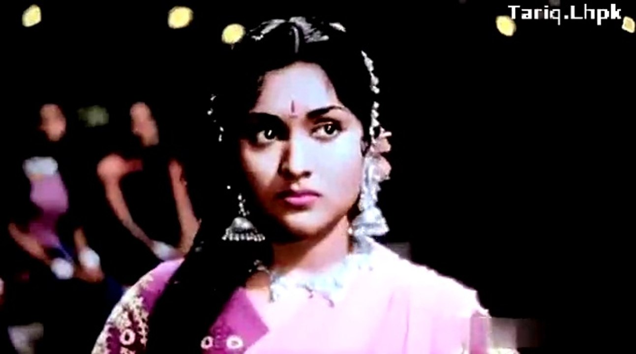 Ude Jab Jab zulfen teri kinwaryon ka dil machaley=1957