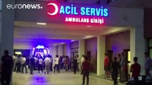 Sieben Tote und Dutzende Verletzte bei Anschlägen in Südosttürkei