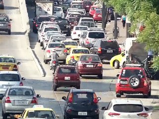 Guayaquil pide a gritos descongestionamiento vehicular