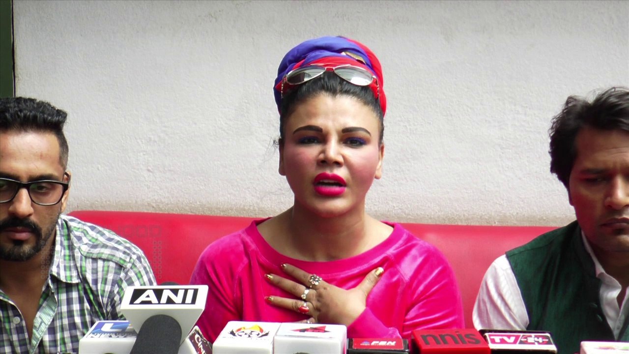 Rakhi Sawant SEXY Narendra Modi Dress | Pics Viral