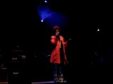 Lauryn Hill live hit killer - un massacre nice jazz festival