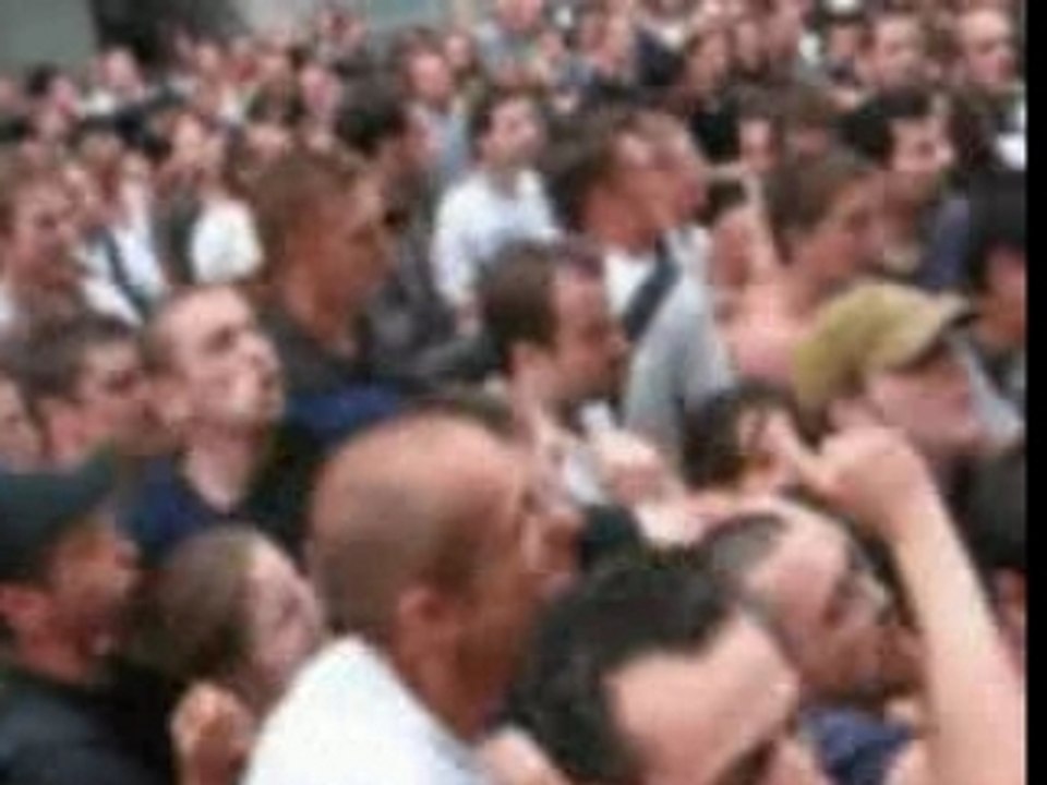 25 ta life - live in Paris