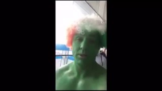 The Green Hulk goes through French passport control.mp4