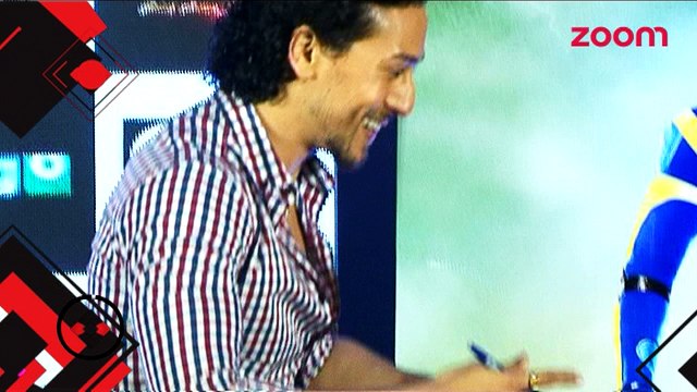 Tiger Shroff To Keep A Special Screening Of 'A Flying Jatt' For Hrithik Roshan -Bollywood News-#TMT