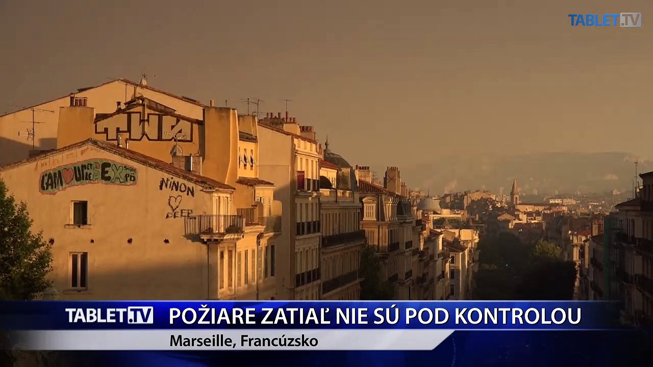 Na juhu Francúzska vyčíňajú lesné požiare, zasahuje 1800 požiarnikov