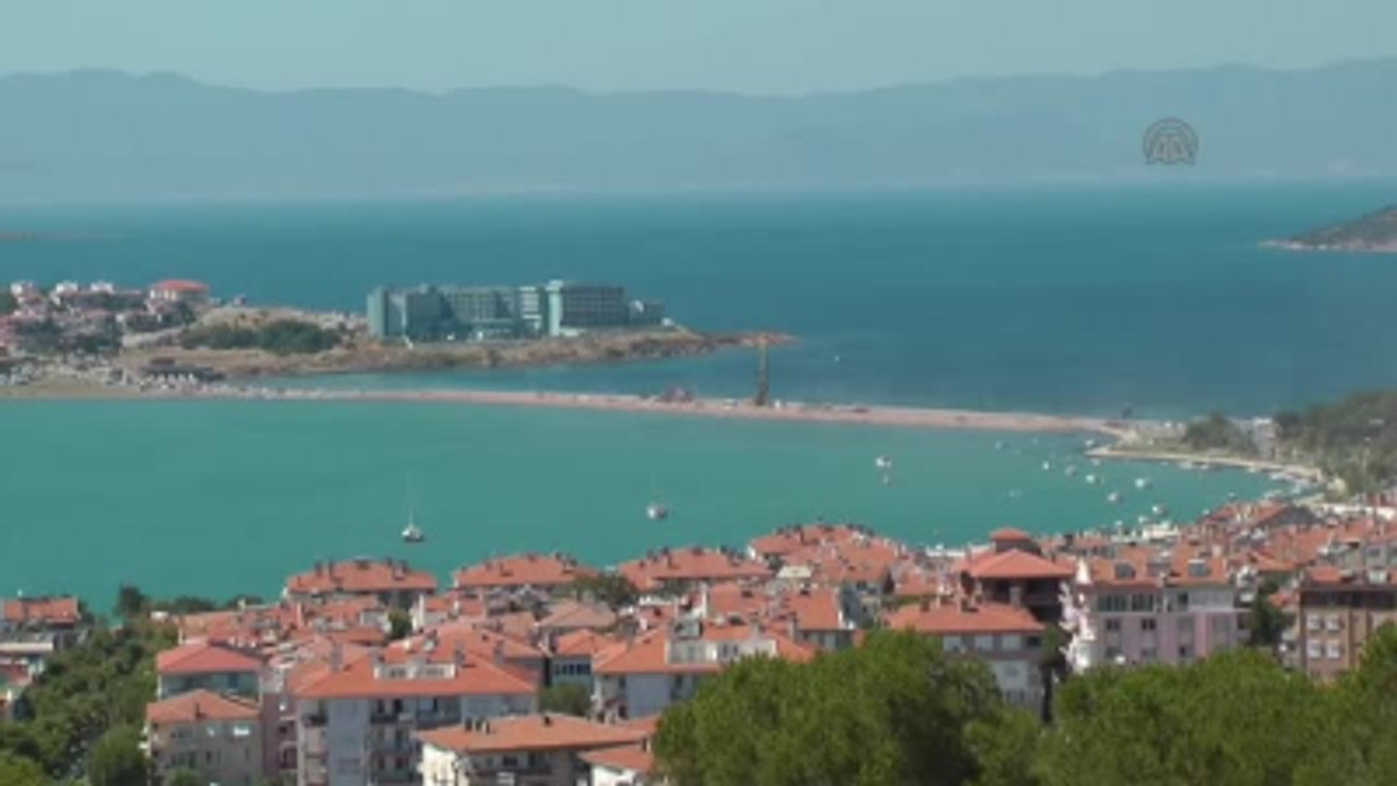 Ayvalık'ın Koyları ve Plajları Yerli ve Yabancı Turistlerin Gözdesi