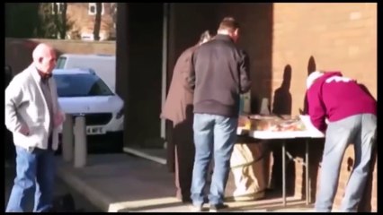 Peter Kay's perfect put down to shouts of garlic bread on film shoot