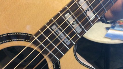 Une guitare Maton à gagner à Lorient