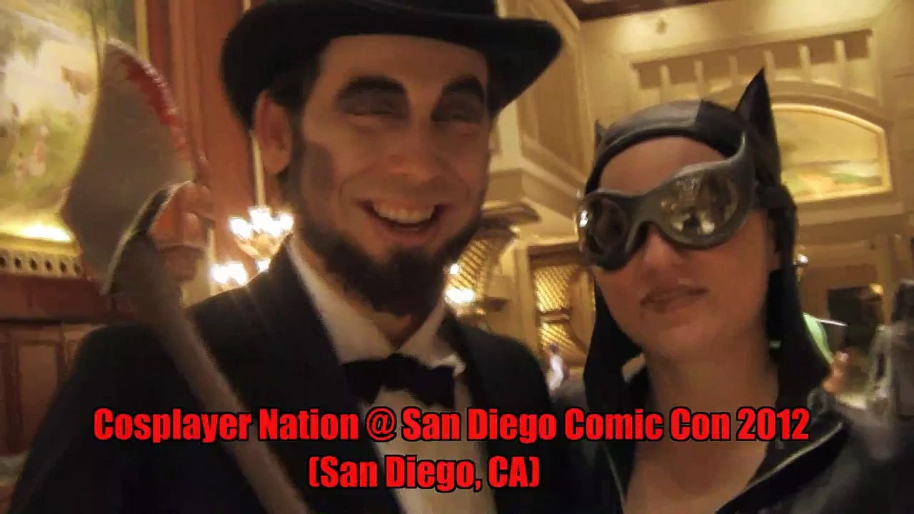 Catwoman KICKS at Camera w Abraham Lincoln Vampire Hunter San Diego Comic Con