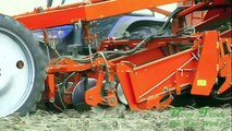 Potato harvesting Agriculture technology 2016, modern agricultural machinery in the world