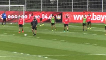 Ömer Toprak, Ay Sonuna Kadar Yuvadan Uçabilir