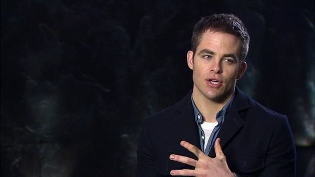 The Ryan Initiative - Interview Chris Pine (1) VO