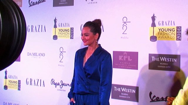 Sonakshi Sinha REACTS On Her ENGAGEMENT With Boyfriend Bunty Sachdev