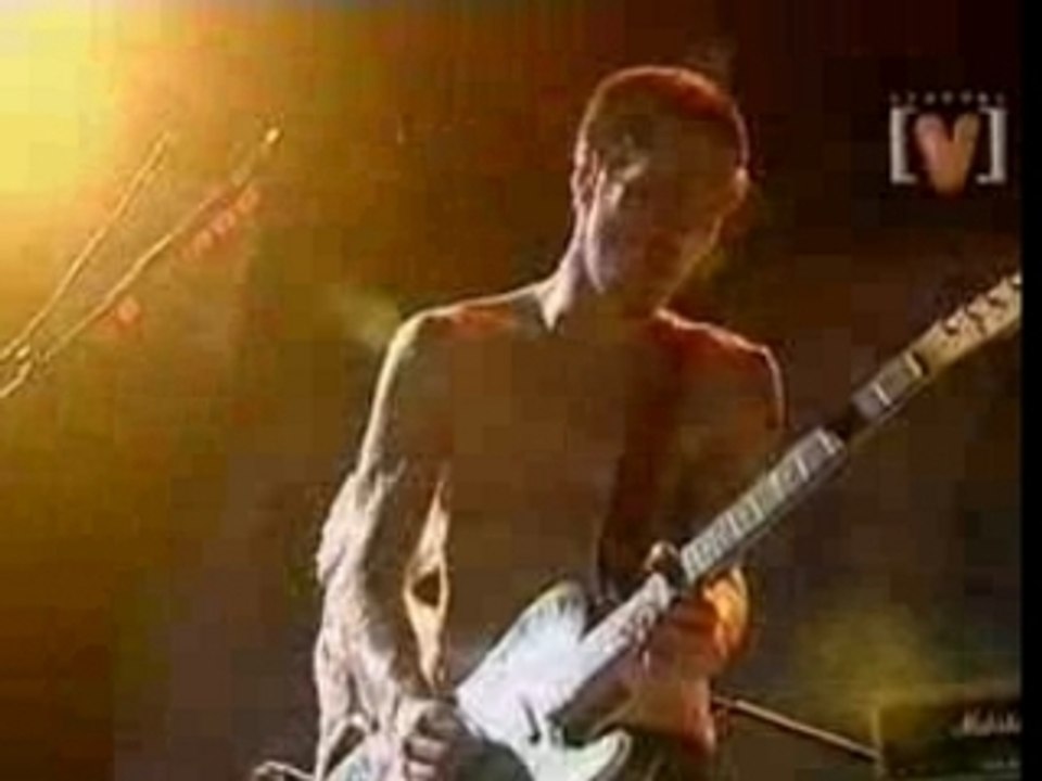 Red Hot Chili Peppers - Easily