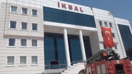 Fetö'nün Eğitim Kurumlarının Tabelaları Sökülüyor